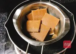 Illustration of how to make yogurt chocolate mousse 6