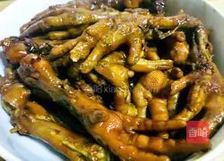 Braised Chicken Illustration of how to make claws 12