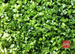 Illustration of how to make Weihai giant mackerel dumplings 5