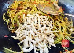 Illustration of how to make fish-flavored shredded pork 11