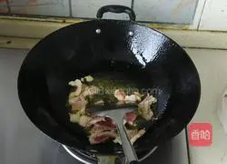 Illustration of how to make cabbage and pork stewed vermicelli 2