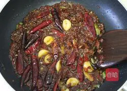 Illustration of how to make large plate chicken 4