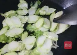 Illustration of how to make scrambled eggs with vegetables 6