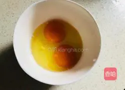 Illustration of how to make light and delicious lettuce and scrambled eggs 2