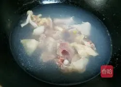 Illustration of braised taro chicken 3