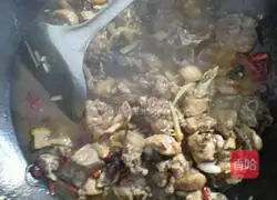 Illustration of how to make Burmese vanilla beer duck 8