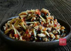 Illustration of how to make Sichuan fish-flavored shredded pork 11