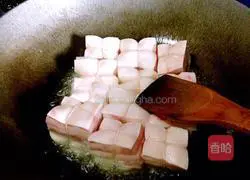 Illustration of how to make Dongpo pork (improved version) 6
