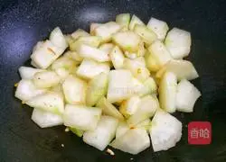 Winter Melon Clam Soup Recipe Illustration 4