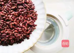 Illustration of how to make blood-tonifying red bean, pumpkin and glutinous rice balls 2