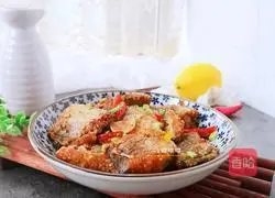 Illustration of how to make spicy and sour crispy hairtail 11