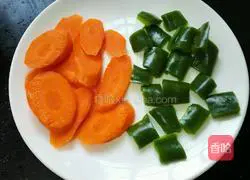 Illustration of how to make stir-fried poached eggs 1