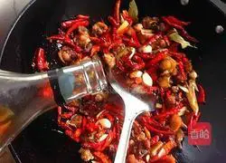 Illustration of how to make private spicy chicken nuggets 11