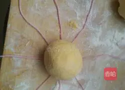 Illustration of how to make pumpkin buns stuffed with mashed potatoes 17