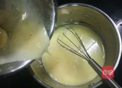 Raspberry White Chocolate Mousse Recipe Illustration 3