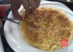 Illustration of how to make fried pork ribs with black bean sauce 5