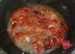 Illustration of how to make spicy crayfish 2