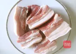 Illustration of how to make garlic white meat 3