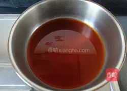 Illustration of how to make Shanghai braised fish with sauce 6