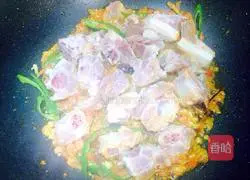 Illustration of home-cooked potato braised pork ribs 4