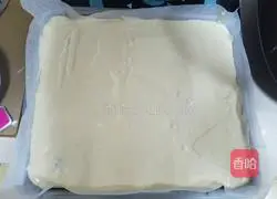 Illustration of how to make raisin cream cake roll 12