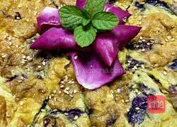 Illustration of how to make rose-scented eggs 10