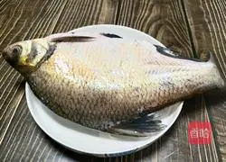 Illustration of braised Wuchang fish 1