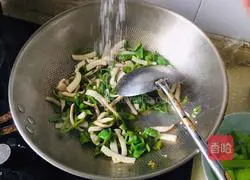 Illustration of how to make fried shredded squid with pepper 9