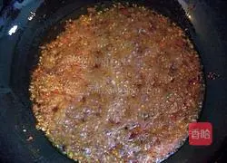 Illustration of how to make spicy stir-fried razor clams 2