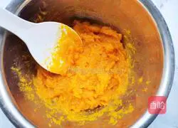 Illustration of how to make blood-tonifying red bean, pumpkin and glutinous rice balls 5