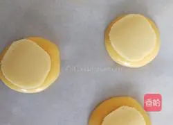 Illustration of how to make meringue cream puffs 13