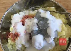 Illustration of how to make yogurt, mashed potatoes and shrimp balls 3