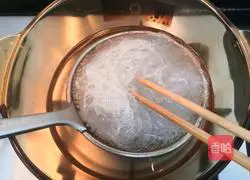 Illustration of how to make clam fans 3