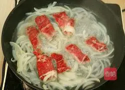 Illustration of Japanese onion soup with fattened beef 5