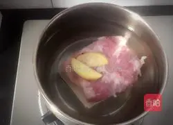 Illustration of how to make twice-cooked pork with green garlic 3