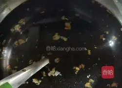 平Illustration of how to make golden garlic shrimp in pot 2