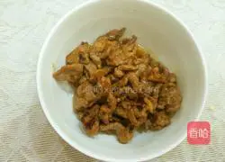 Illustration of how to make stir-fried spring cakes with cabbage and shredded pork 8