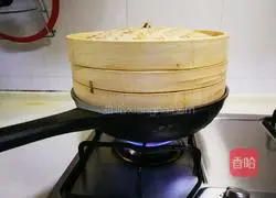 Illustration of how to make crispy chicken rolls 10