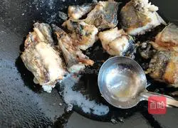 Illustration of how to make fresh mackerel 8