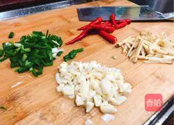 Seafood? Illustration of how to make vermicelli pot 1