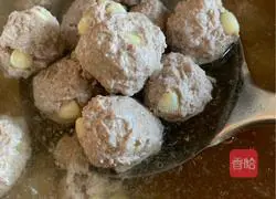 Illustration of how to make tomato and cola beef balls 9