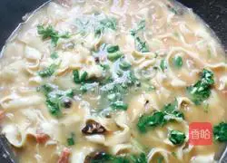 Illustration of how to make sausage dandan noodles 6