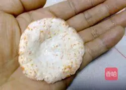 Illustration of how to make fresh meat dumplings 13