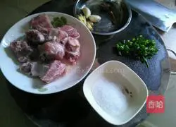 Steamed pork ribs with braised rice flour Illustration of how to do it 1