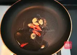 Clam Illustration of how to make stir-fried leeks with meat 5