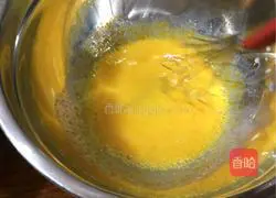 Six-inch strawberry cream cake recipe 3