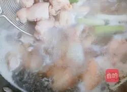 Illustration of how to make stewed chicken nuggets with dried mushrooms 8