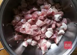 Illustration of how to make braised pork slices 2