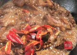 Illustration of how to make beer duck 15