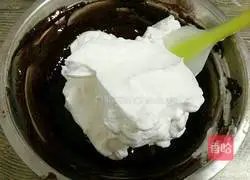 Cocoa Chiffon Cake Recipe Illustration 17